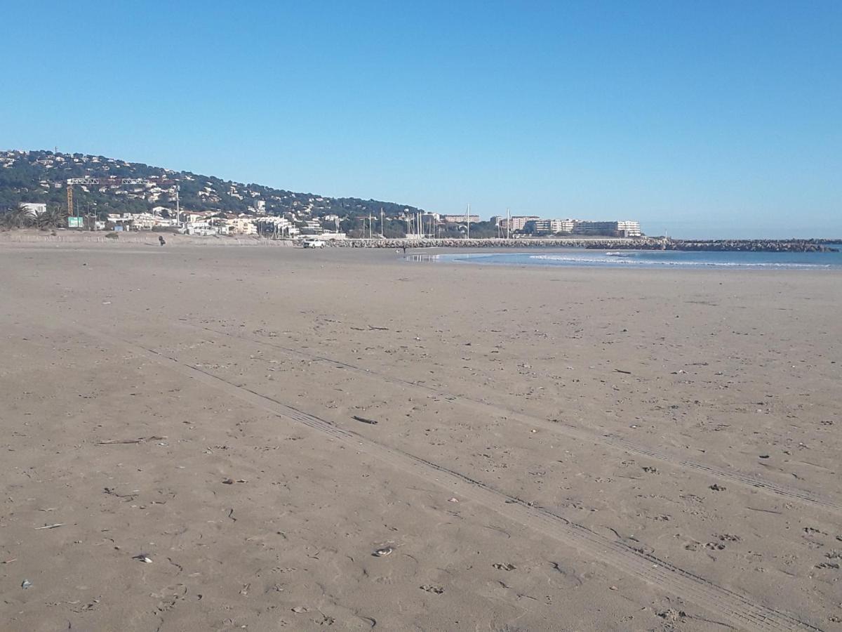 Villa en bord de plage Sète Eksteriør bilde